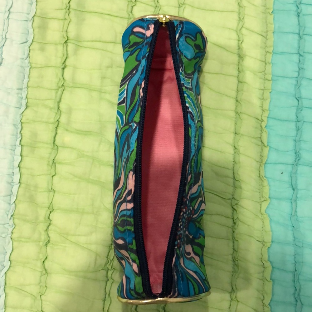 Pouch - Picture 2 of 3